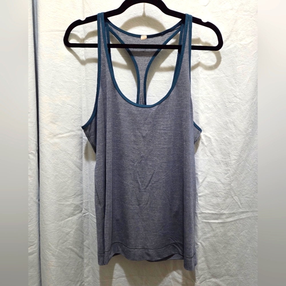 Lululemon Run the Day Tank in Heathered Nile Blue/Nile Blue - Size 12 (?)